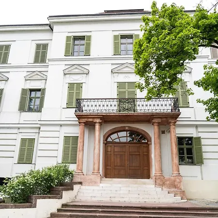 Elegance Apartman Lejlighed