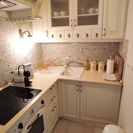 Elegance Apartman Lejlighed